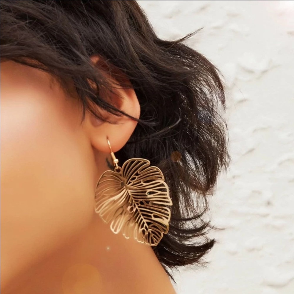3/$30 Hollow Leaf Drop Earrings